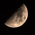 Der Mond über unserem Dorf am 9.12. 2013