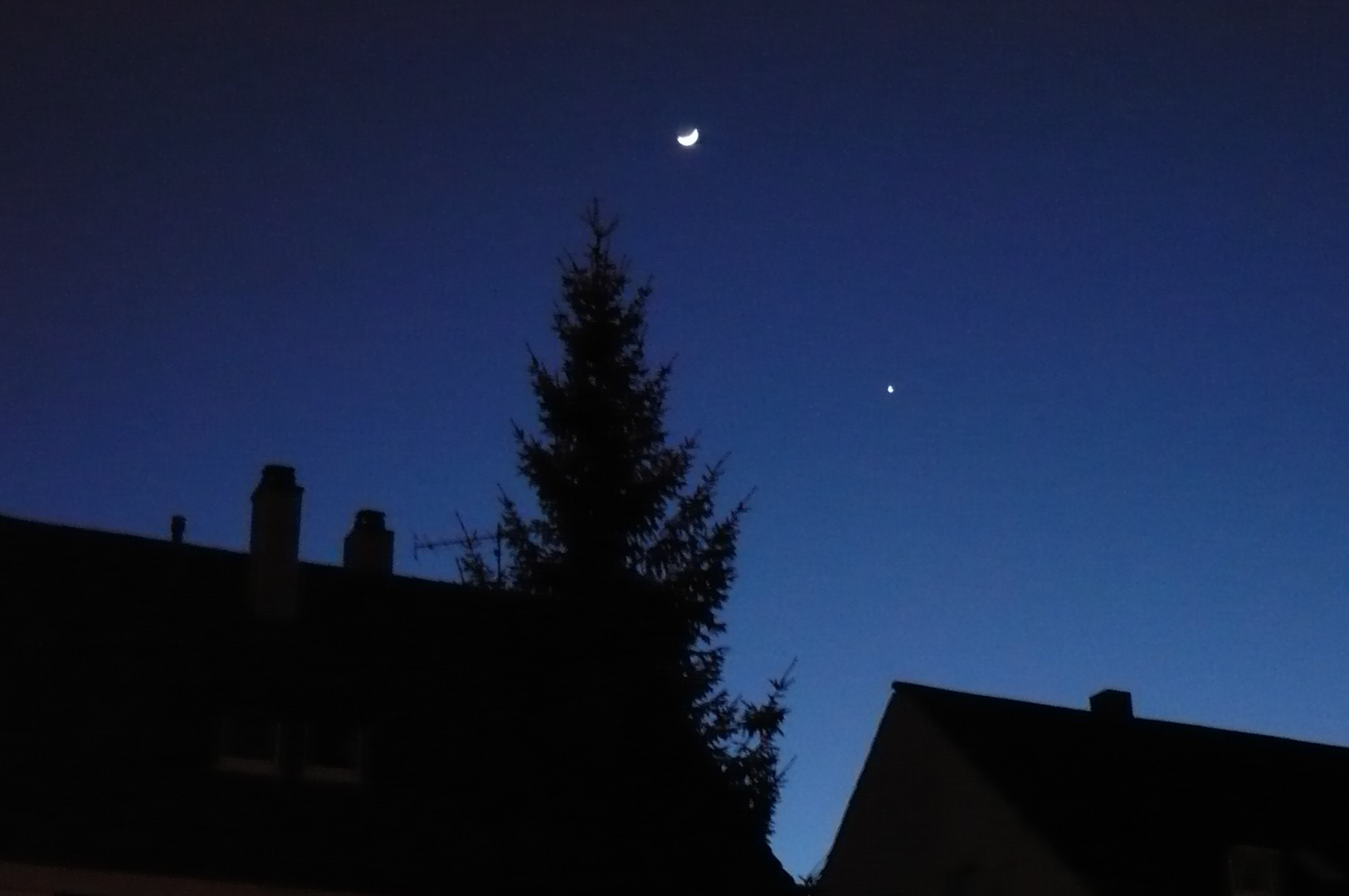 Der Mond und die Venus
