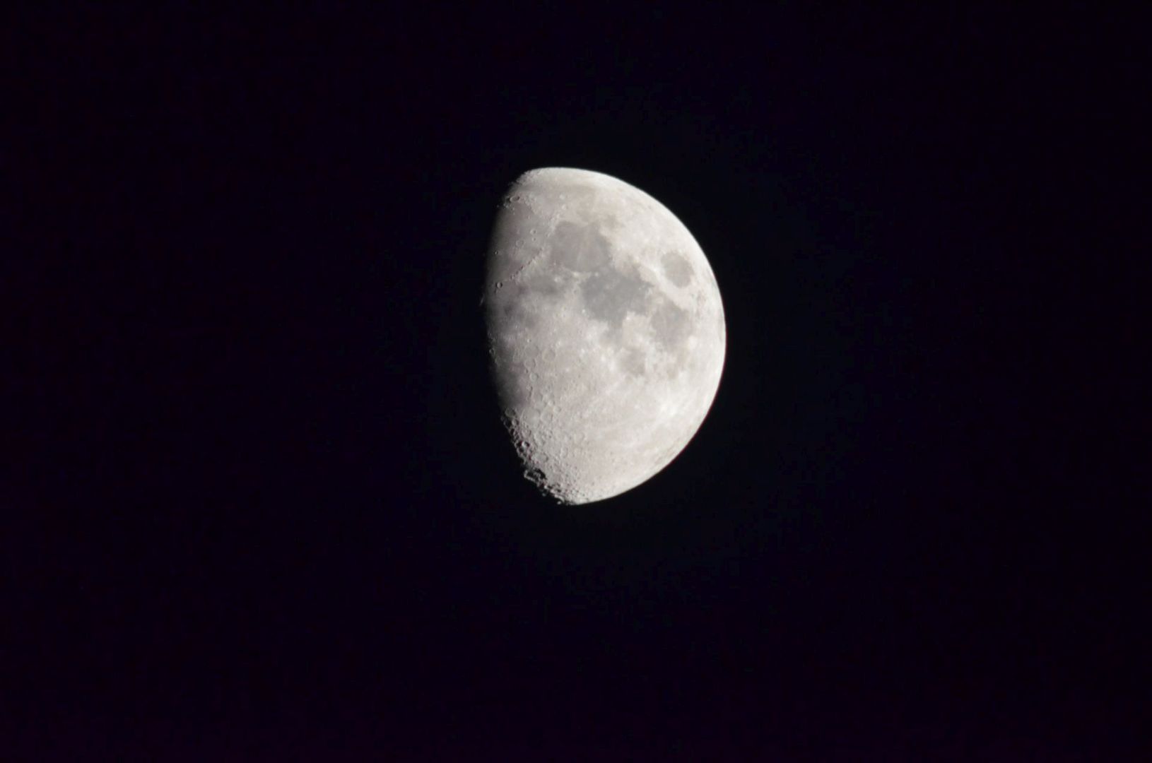 Der Mond vom Balkon....