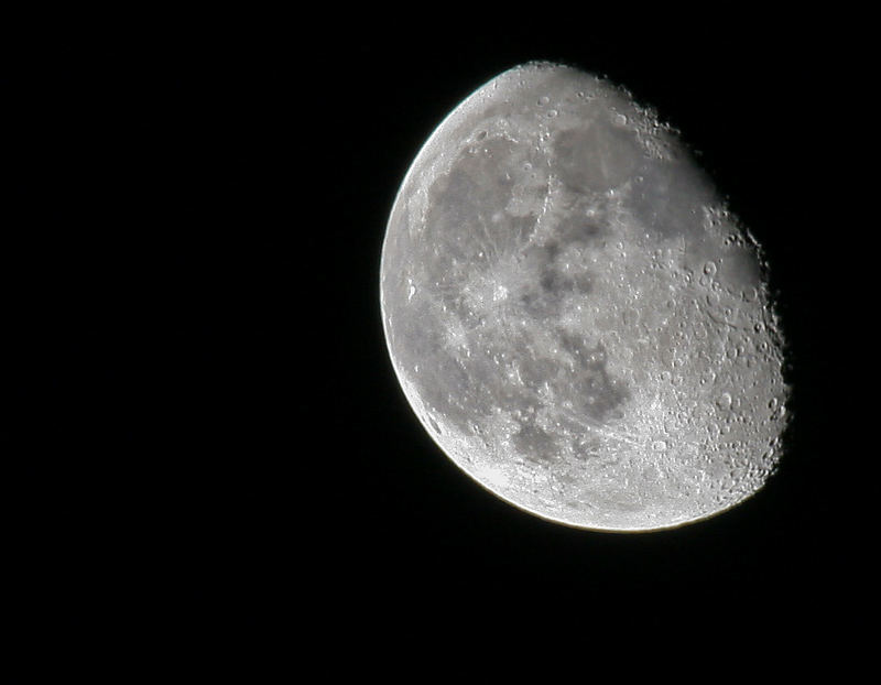 Der Mond von Halle aus gesehen