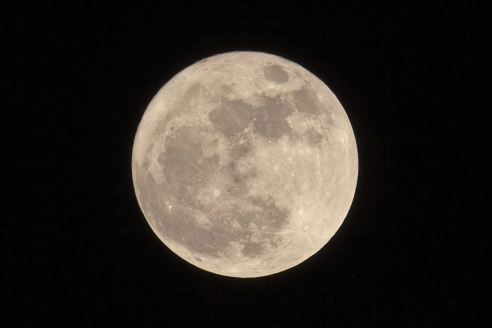 der Mond vor 20 Minuten