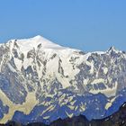 Der Mont Blanc aus 68 km  Entfernung vom Breithornplateau, eine Weitsichtaufnahme ...