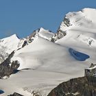 Der Monte Rosa mit seinen 4 Hauptgipfeln und davor das Strahlhorn sind von Hoh Saas ...