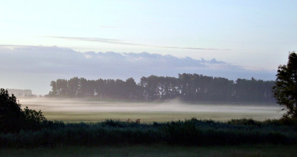 Der Morgen erwacht im Störtal