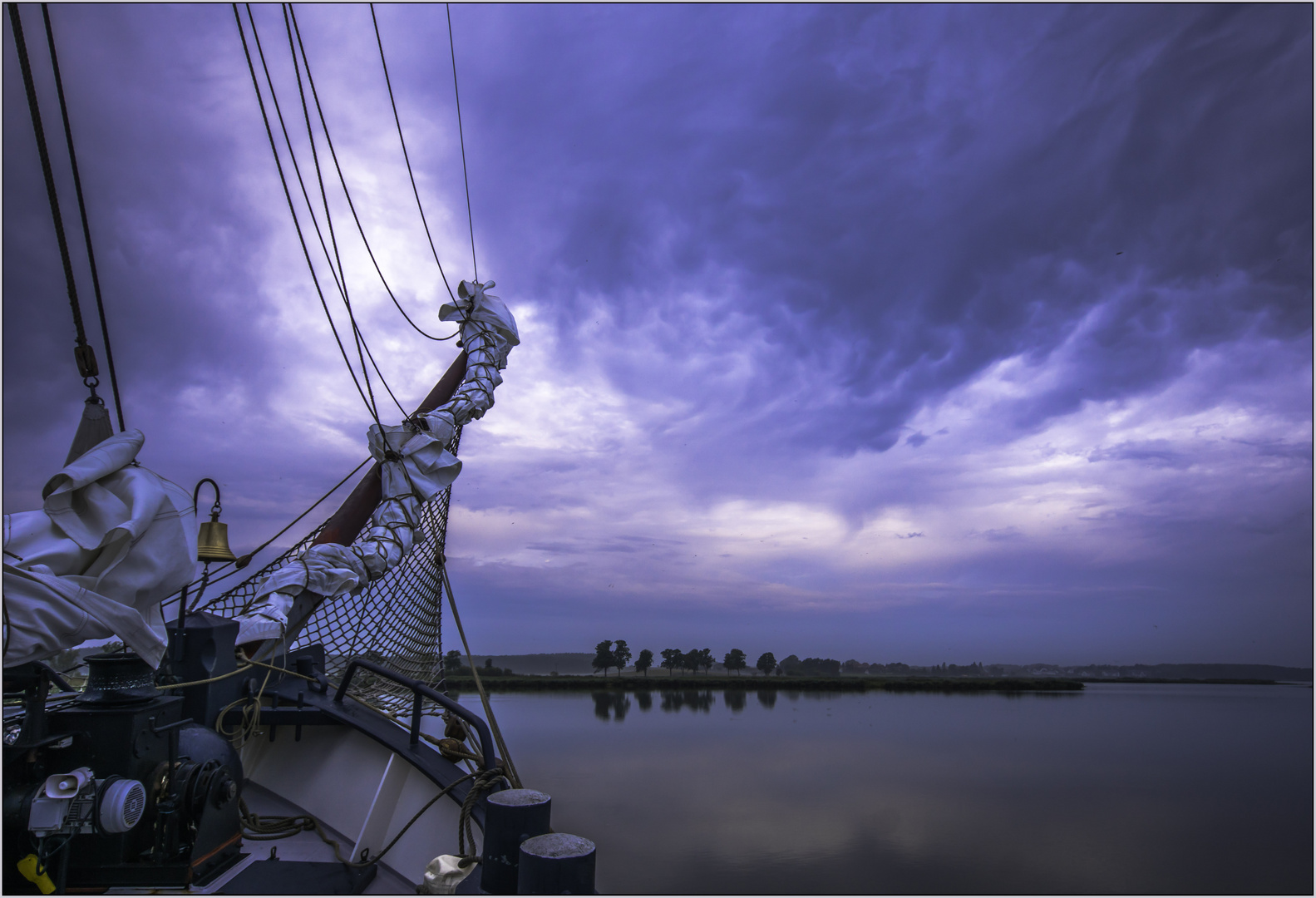  der Morgen im Hafen