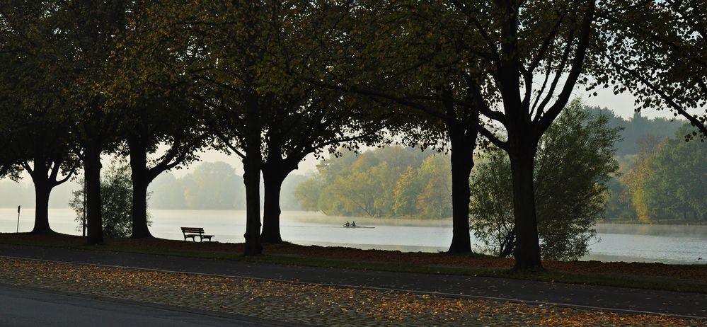 Der Morgensee im Gegenlicht