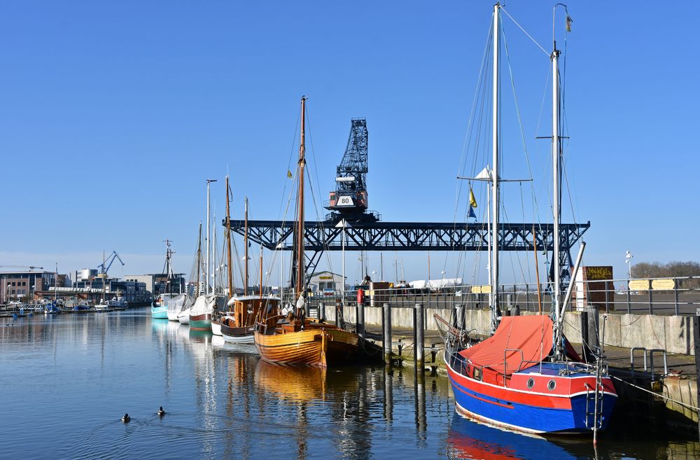 Der Museumshafen von Rostock im Februar 2021