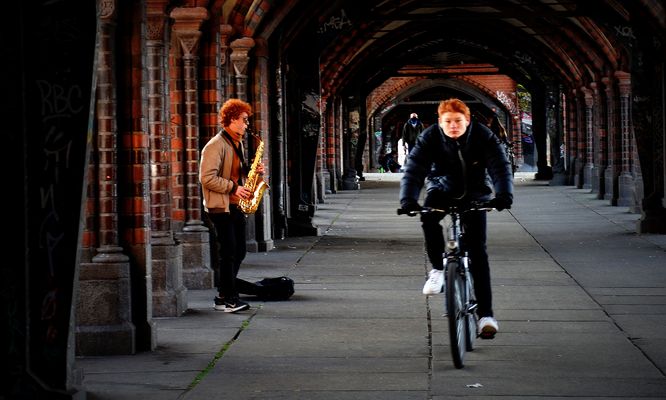 Der Musiker im Stadtbild