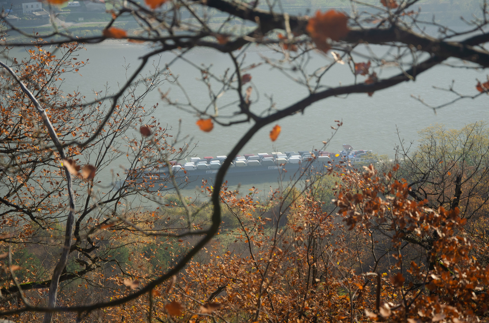 Der Nachschub läuft über die Donau