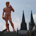 Der nackte am Dom