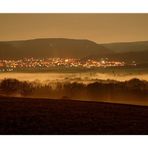 Der Nebel vor den Toren der Stadt