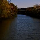 Der Neckar bahnt sich seinen Weg in den Frühling