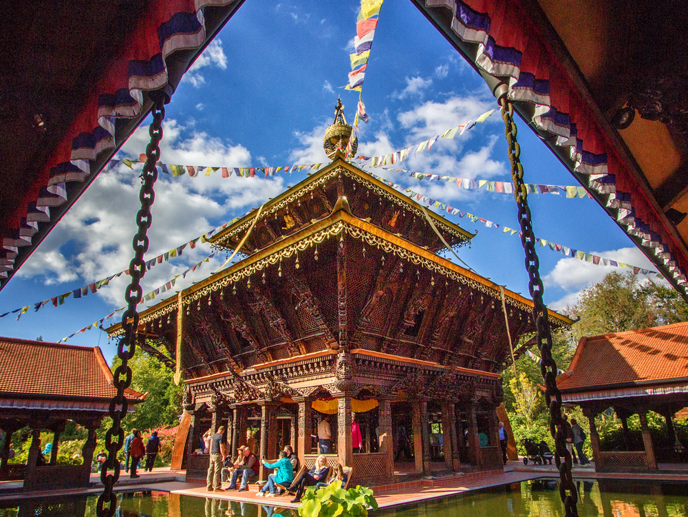 Der Nepal-Himalaya-Tempel in Wiesent bei Regensburg 