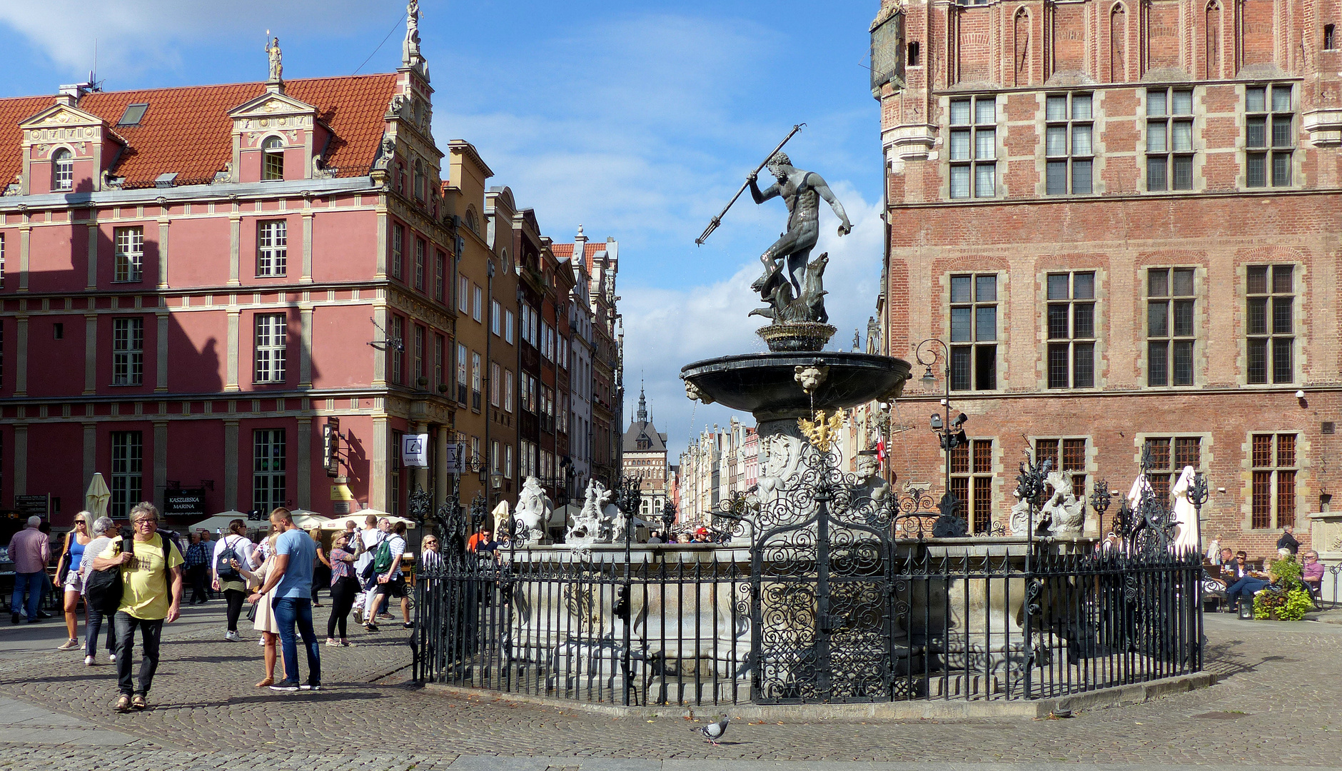 Der Neptunbrunnen auf dem Langen Markt