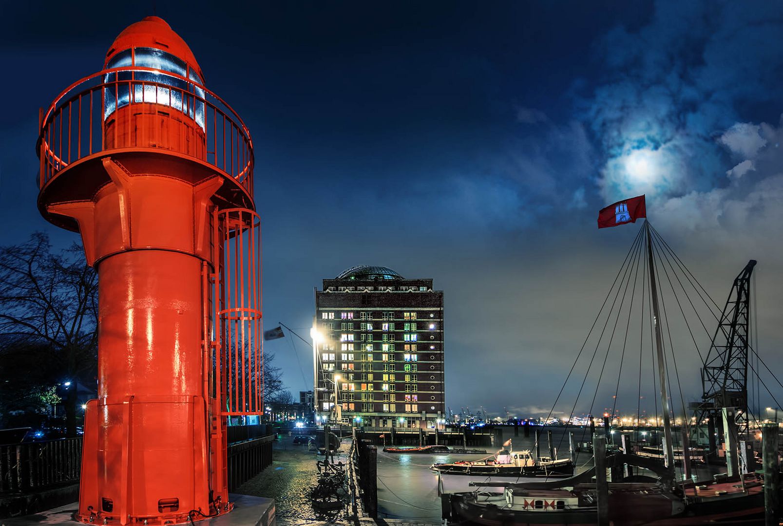 Der neue (alte) Leuchtturm im Museumshafen Oevelgönne