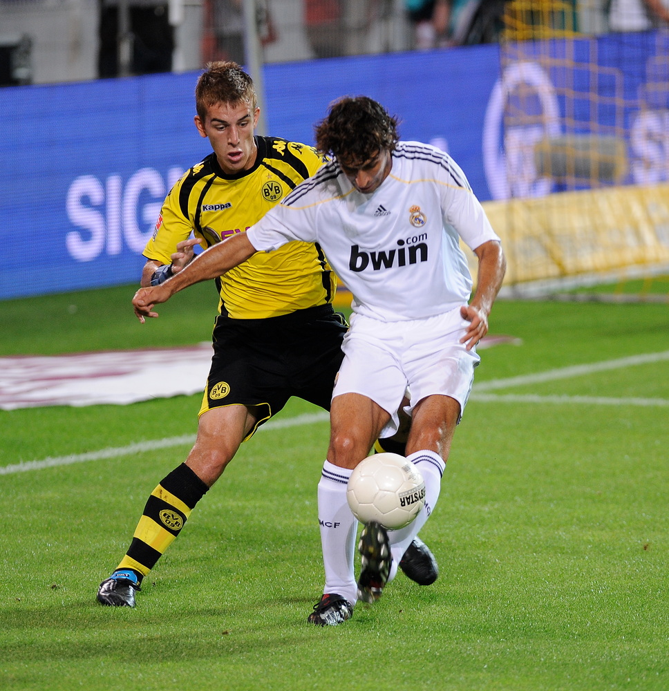 Der Neue bei S04 Bild 3 Foto & Bild | sport, ballsport, fußball Bilder auf fotocommunity