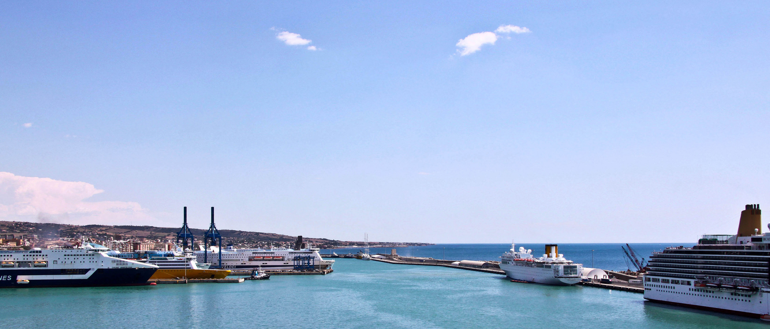 DER NEUE HAFEN VON ROM - CIVITAVECCHIA