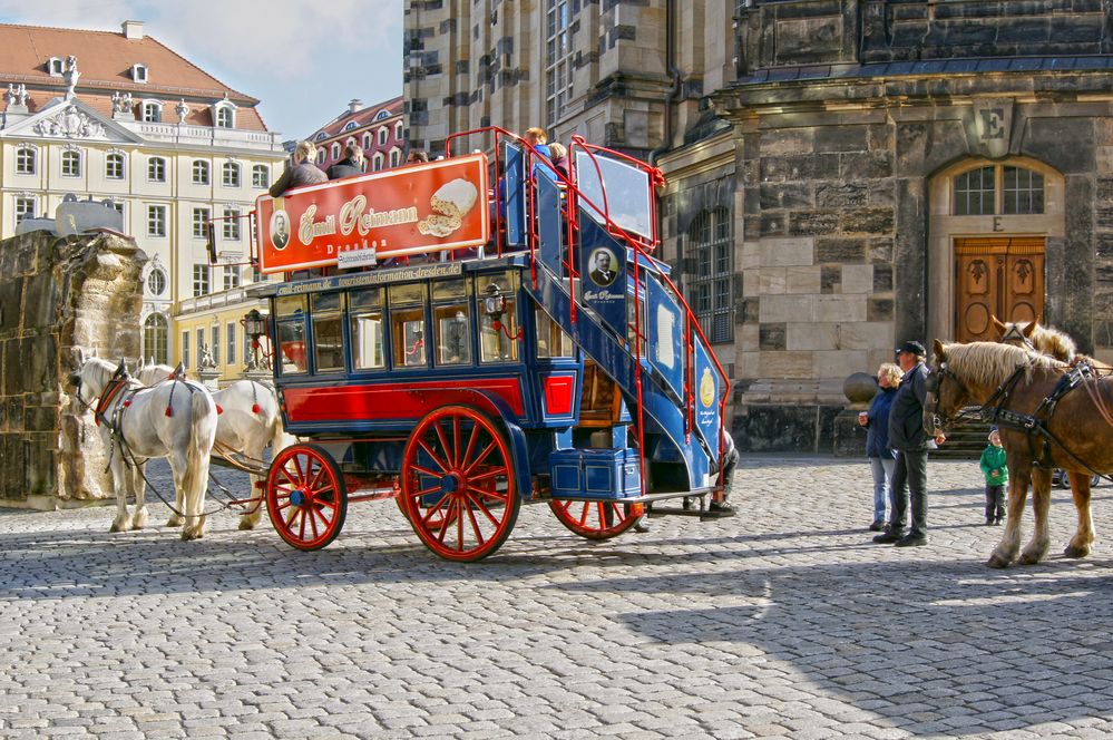 Der Neumarkt mit Pferdekutschen