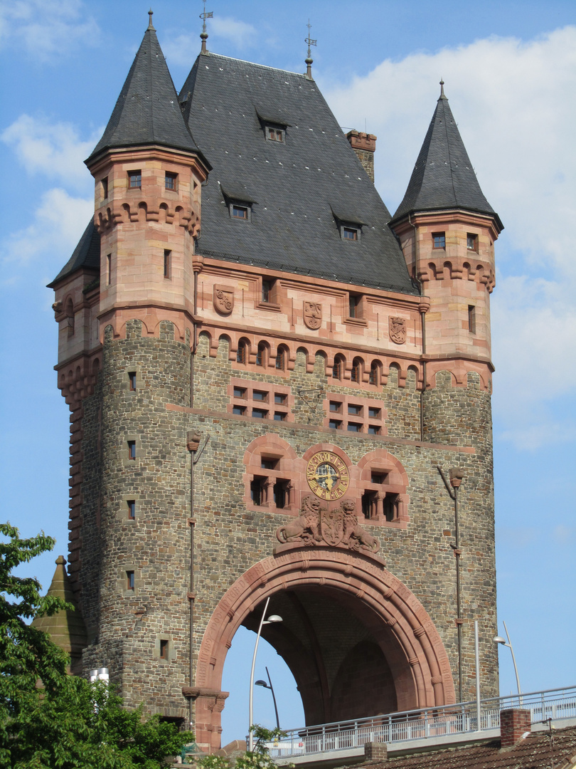 Der Nibelungenturm