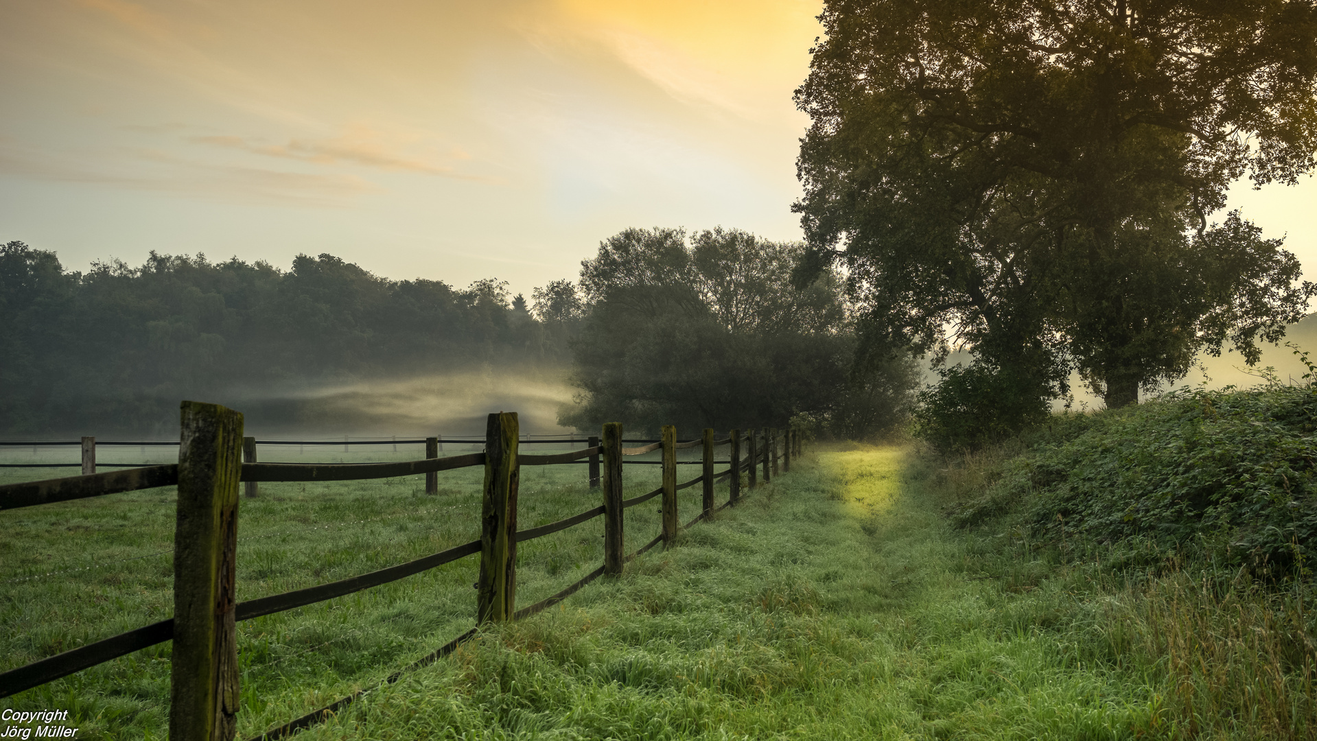 Der Niederrhein in den Morgenstunden