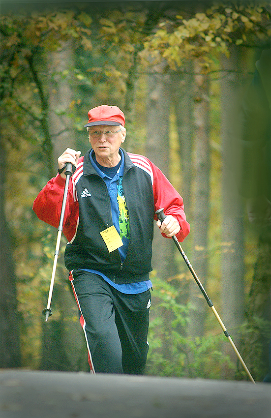 Der Nordic-Walker by Bildersachse 