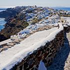 Der Nordzipfel Santorinis mit Blick auf Oia