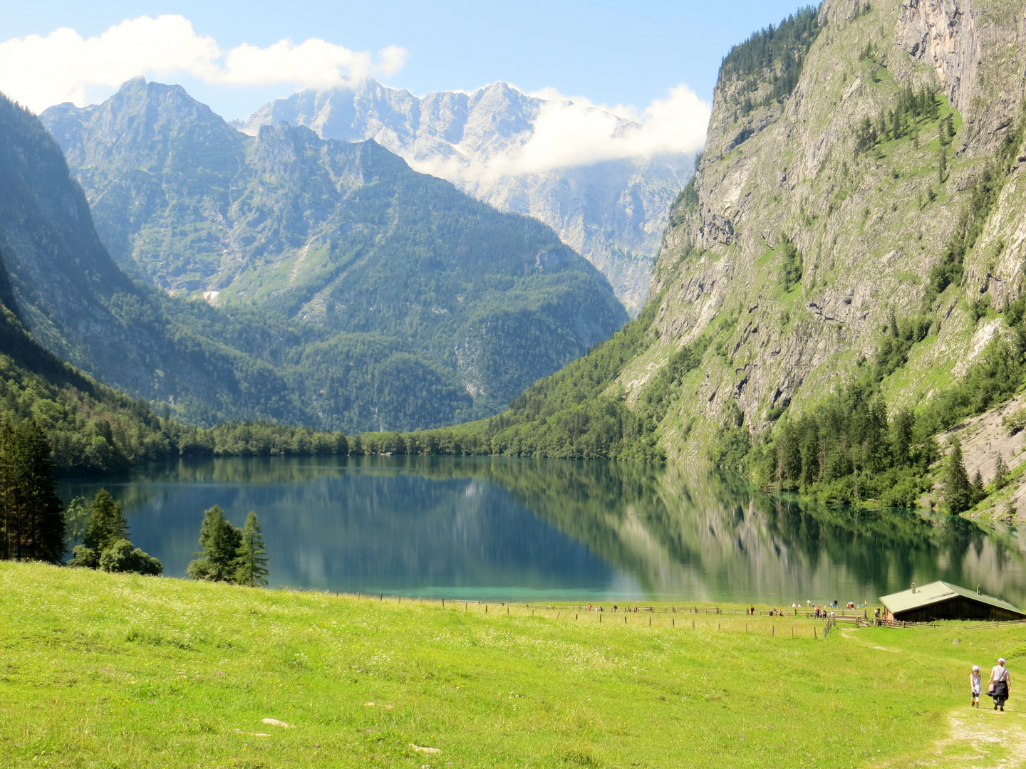 Der Obersee im Berchtesgadener Land mit der Fischunkelalm