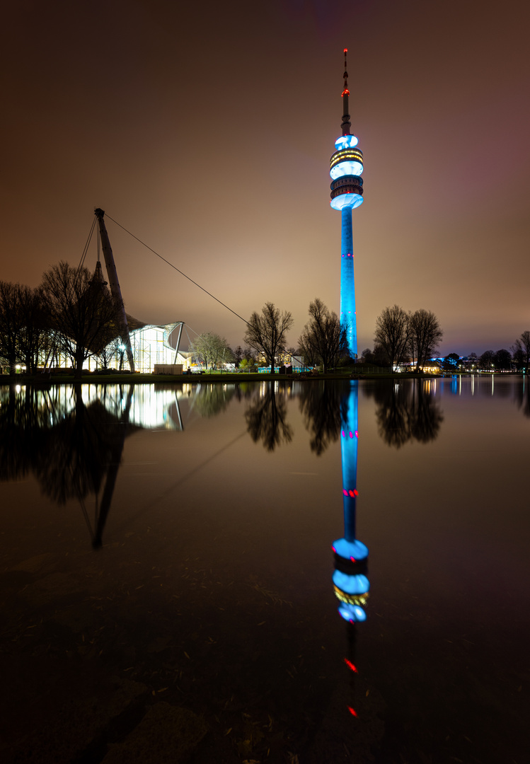 Der Olympiaturm in München