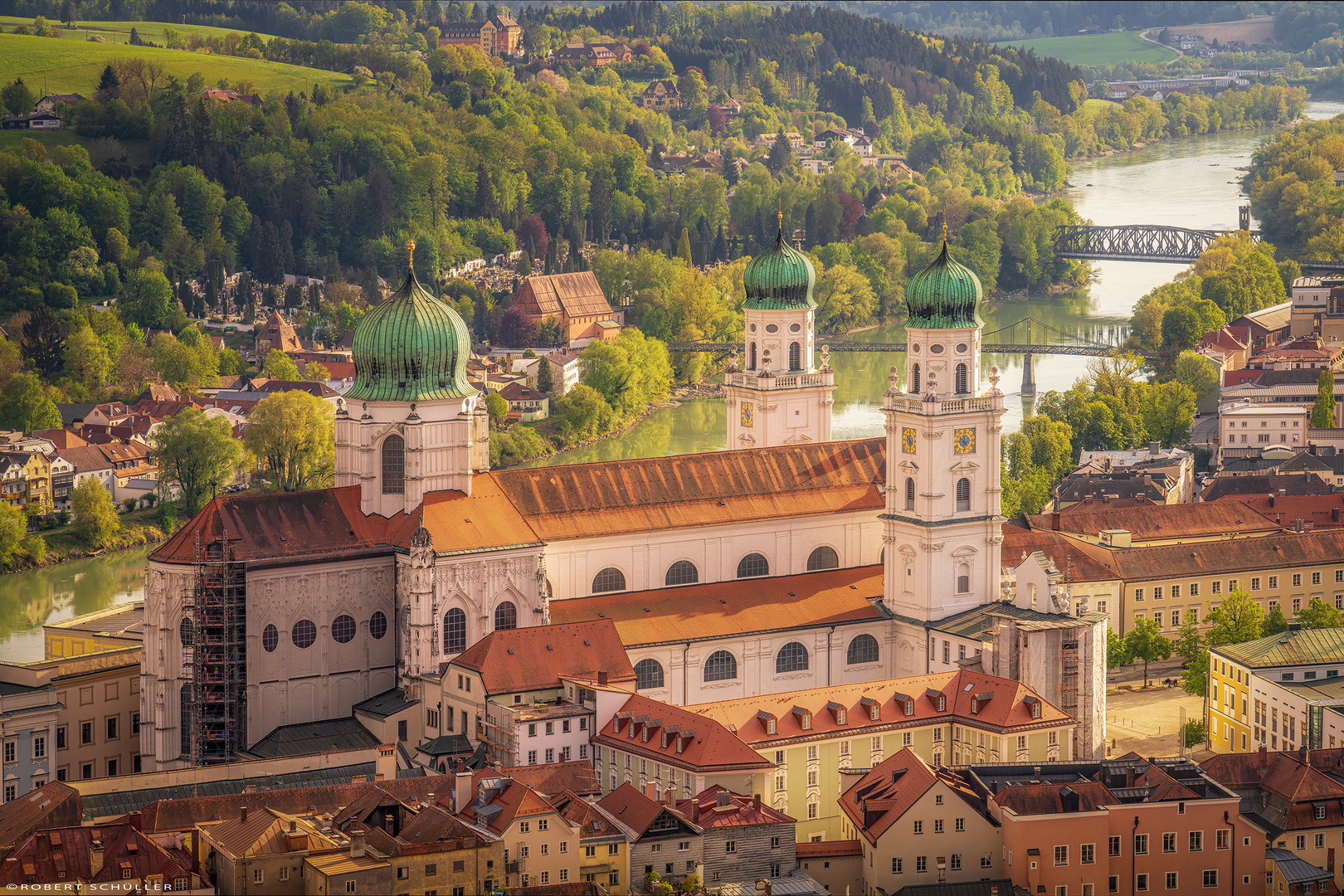 Der Passauer Dom:  Ein Superlativ nach dem anderen.