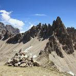 Der Paternkofel 2.744 m, aufgenommen vom Toblinger Vorknoten, er liegt direkt über der Kapelle...