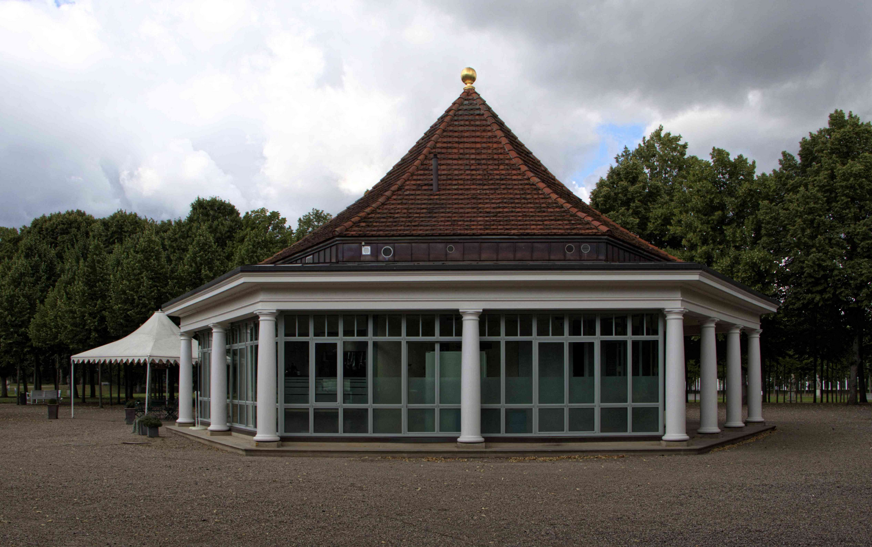 der Pavilion