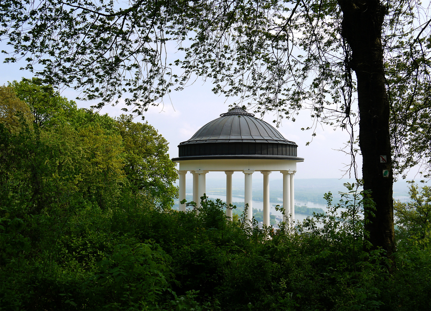 der Pavillon am Niederwald-Denkmal