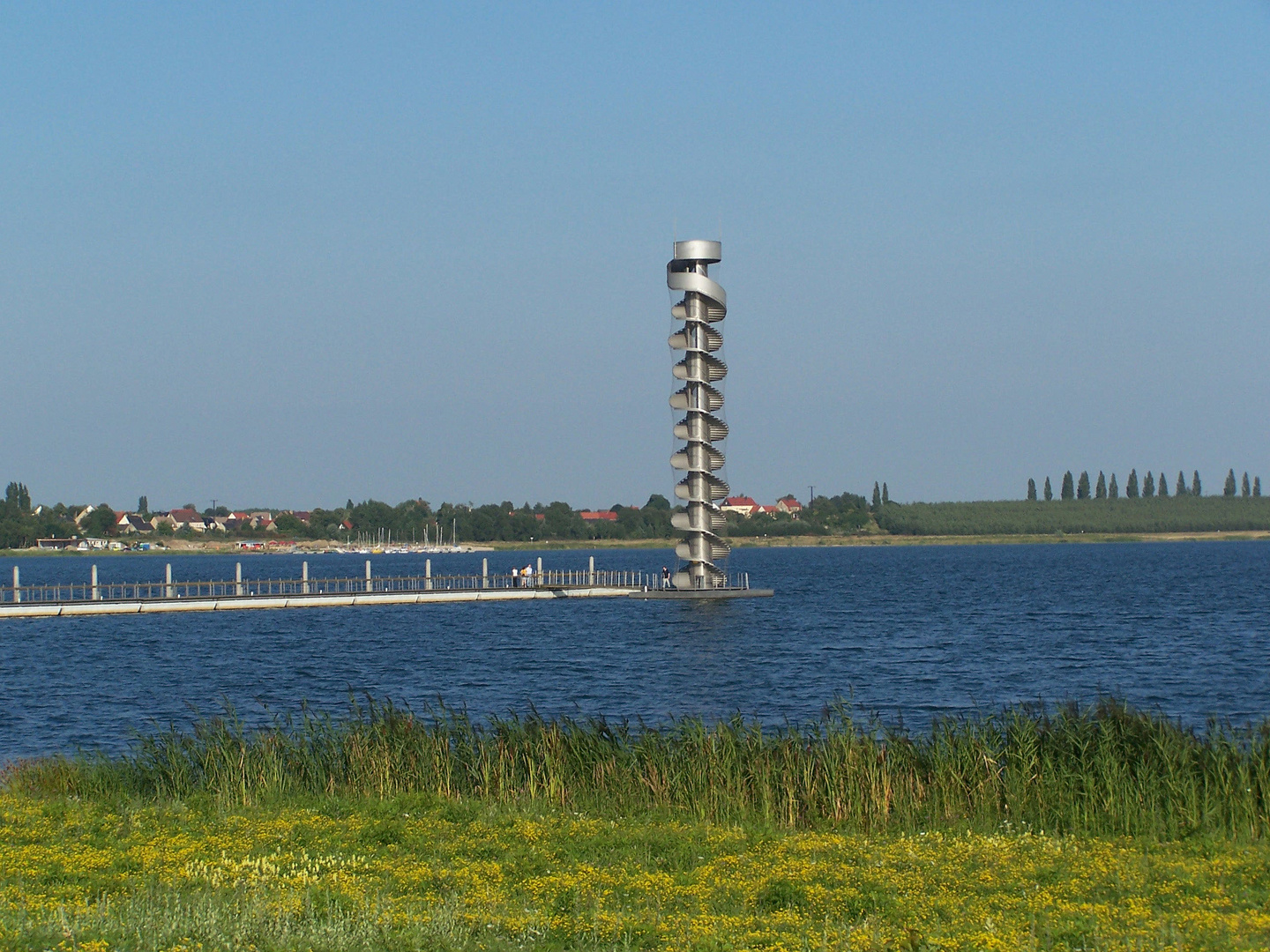 Der Pegelturm an der Goitzsche