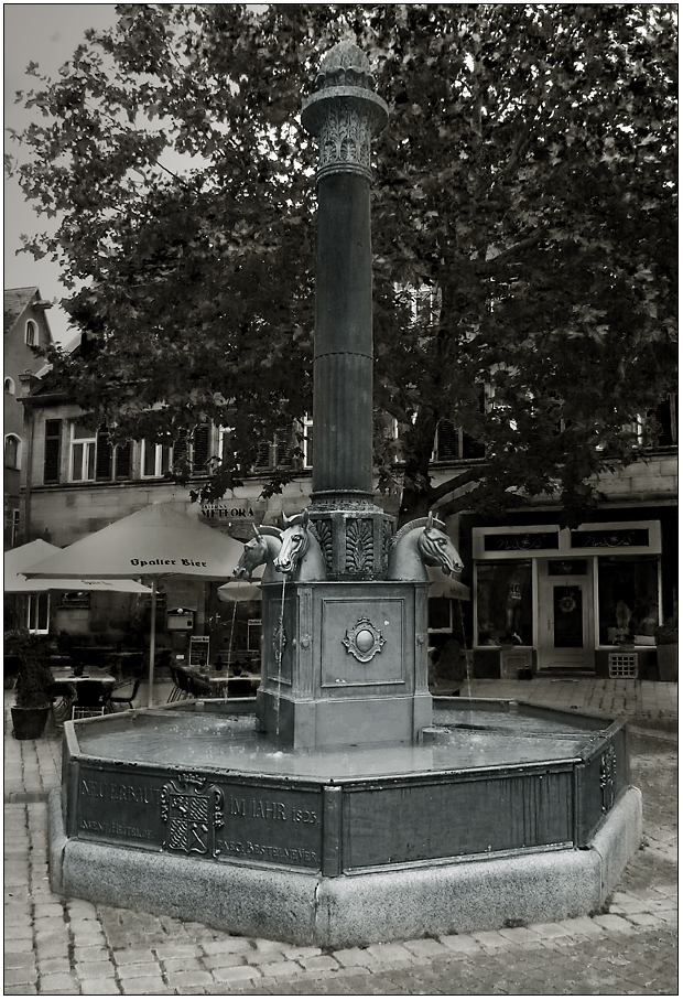 Der Pferdebrunnen ...