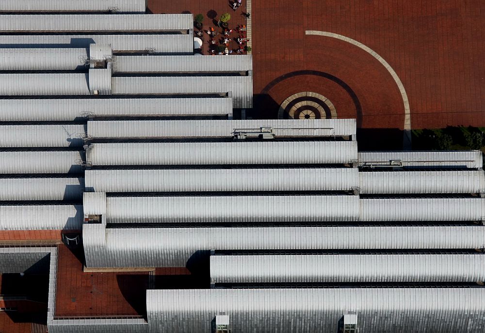 Der Philharmonie auf den Kopf geschaut