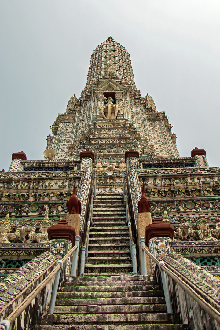 Der Phra Prang Tempelturm