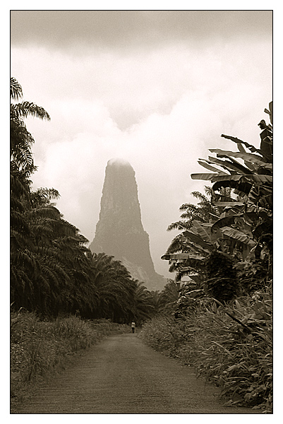 Der Pico Cão Grande - São Tomé e Príncipe