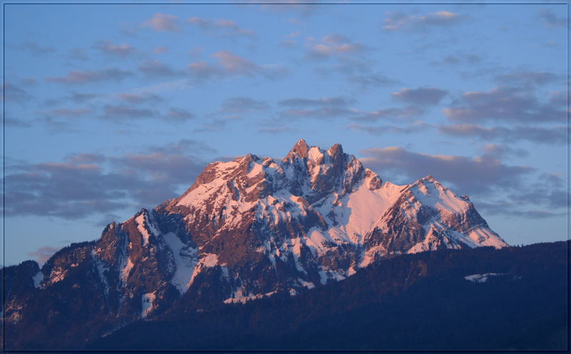 der Pilatus im Morgenrot