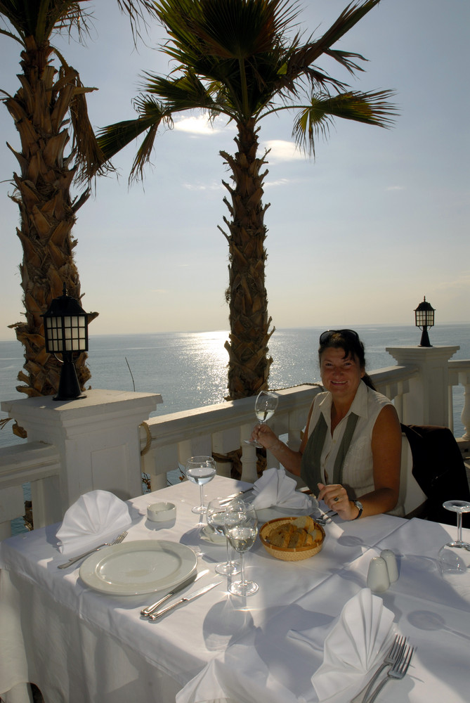 Der Platz an der Sonne - im Restaurant CLUB ARMA im Hafen von Antalya
