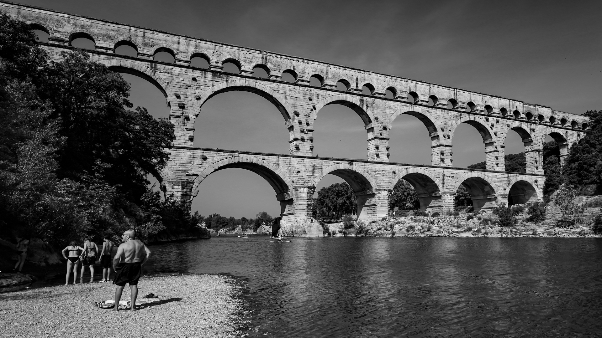 Der Pont du Gard (okzitanisch Pònt de Gard)