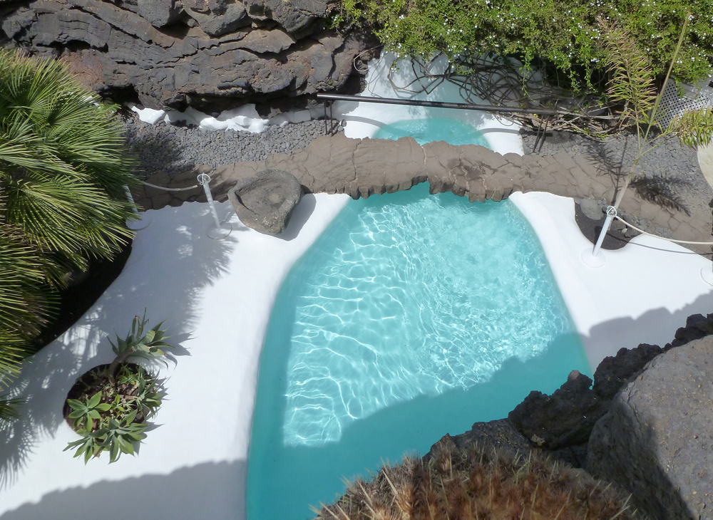 Der Pool im Lavagestein