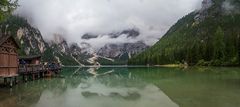 Der "Pragser Wildsee" im schönen Pustertal (Südtirol) ...