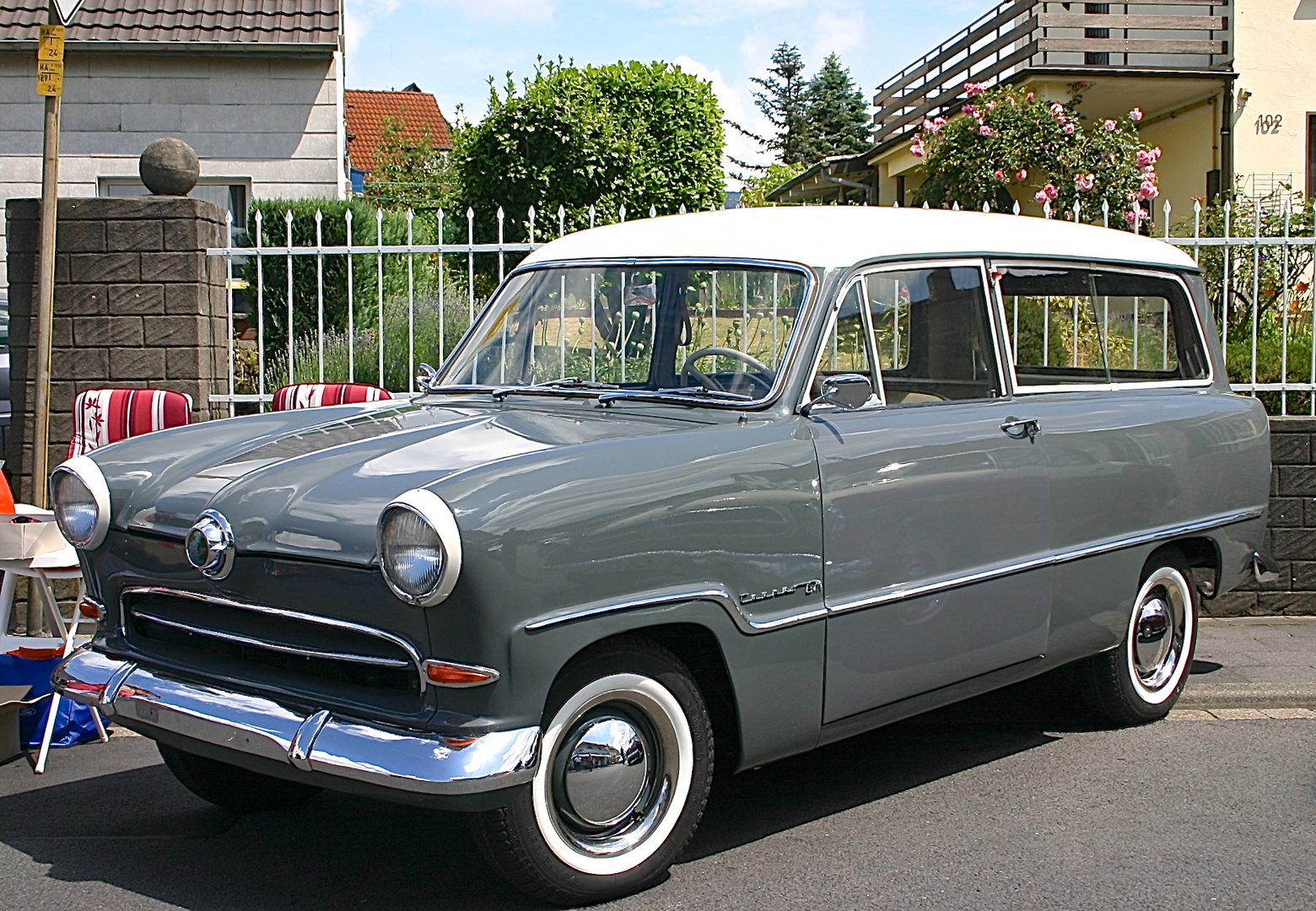 Der Praktische Foto Bild Autos Zweirader Oldtimer Oldtimer Youngtimer Bilder Auf Fotocommunity