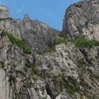 der Preikestolen vom Lysefjord aus gesehen