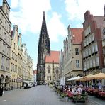 Der Prinzipalmarkt in Münster mit St. Lamberti