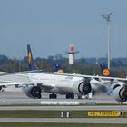 Der pünktliche, tägliche 16:00 Uhr Ansturm der A340er