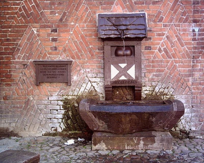 Der Puparschbierbrunnen in Salzwedel (Sachsen Anhalt)