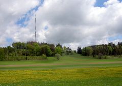 Der Raichberg mit Antenne