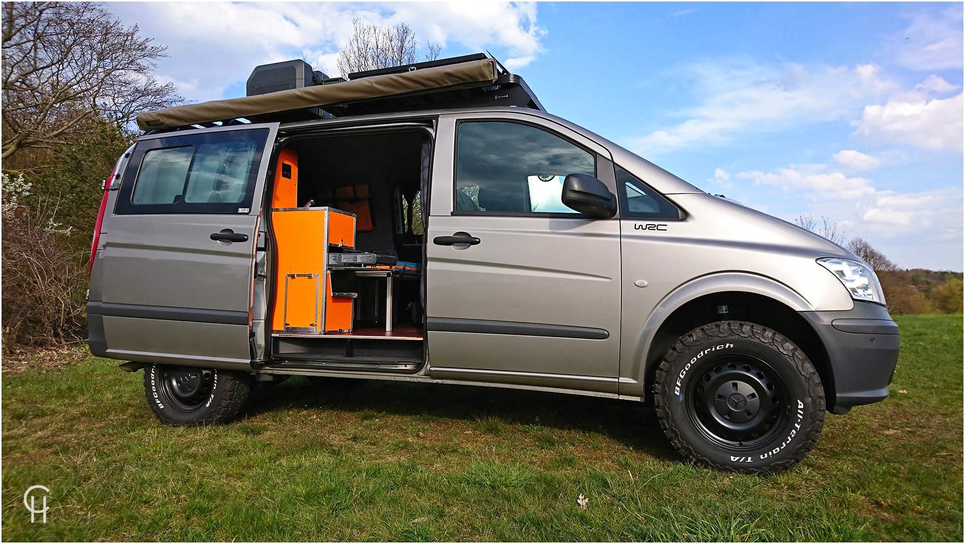 Der Rallyeguckbus - Mercedes Vito 4x4 DIY Camper-Van