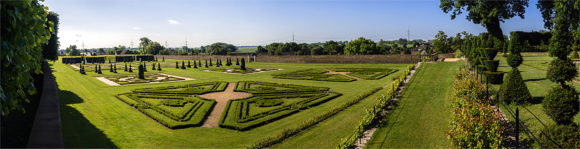Der Rasenmähermann... Foto & Bild | park, natur, landschaft Bilder auf